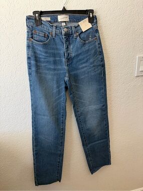 Women’s 80s Slim Jeans~ NWT 4